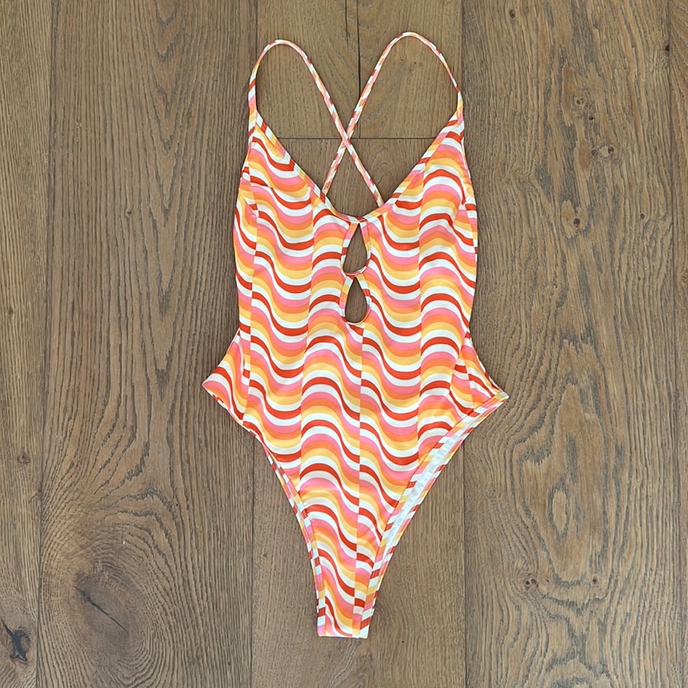 Clover Bitsy One-Piece M BNWT